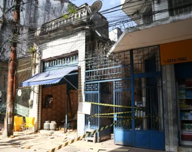 O restaurante, localizado na Cidade Baixa, sofreu um desabamento nesta quinta-feira (23)