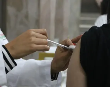 Produção do imunizante vai receber do banco R$ 30 milhões