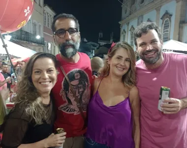 O casal de paulistas Glauber Magalhães e Camila Bonolo curtem Carnaval de Salvador pela primeira vez