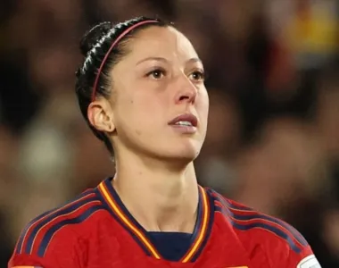 Jenni jogará no Tigres em 2024