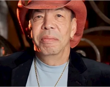 Apesar do transplante, cantor passa bem