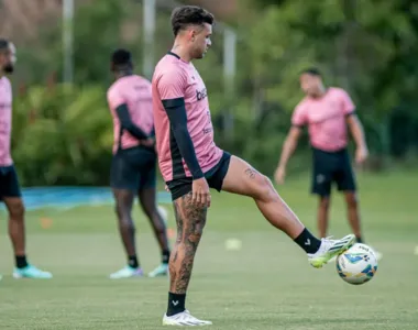 Elenco do Vitória faz os ajustes finais na Toca do Leão