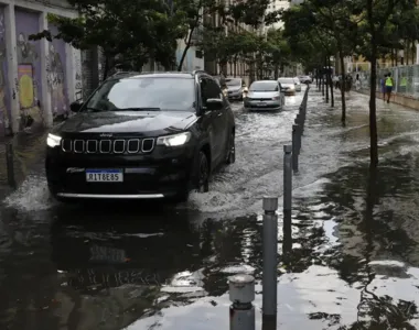 Prefeito Eduardo Paes decretou situação de emergência neste domingo