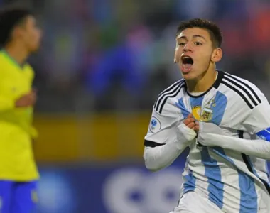 O meia-atacante da Argentina eliminou o Brasil na Copa do Mundo Sub-17