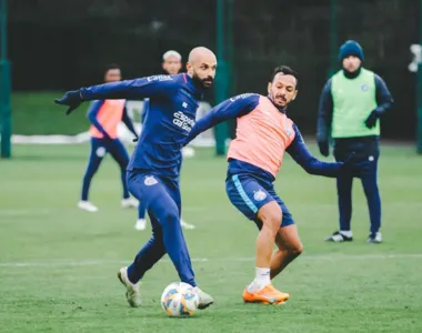 Técnico Rogério Ceni comandou coletivo em solo europeu