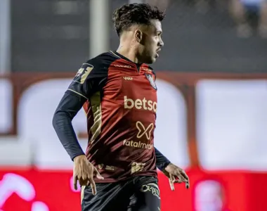 Daniel Jr. em em ação pelo Vitória