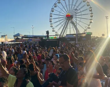 Público já lota a Arena Daniela Mercury