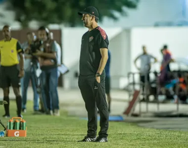 Léo Condé, técnico do Vitória