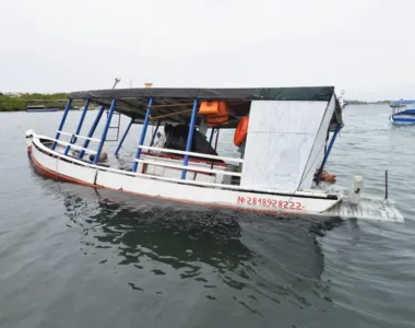 Marinha do Brasil afirmou que embarcação atuava de maneira irregular