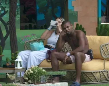 Davi desistiu de aguardar telefone tocar