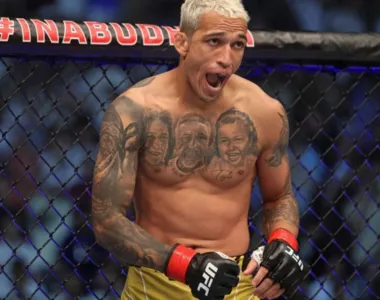 Charles do Bronx vai lutar no UFC 300