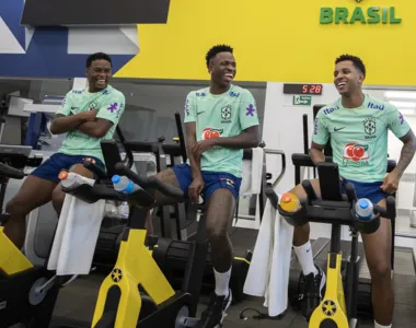 Endrick, Vinicius Júnior e Rodrygo; garoto do Palmeiras deve começar no banco