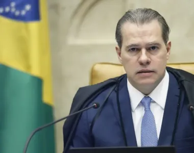 Cirurgia foi realizada com recursos robóticos