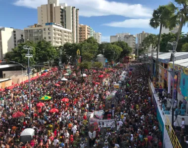 A banda feminina protagonizou um desfile encantador