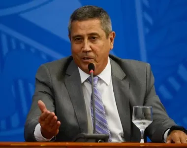 Braga Netto foi ministro do governo Bolsonaro e candidato a vice do ex-presidente na chapa que perdeu as eleições