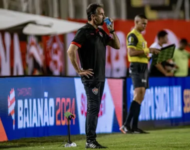 Léo Condé, técnico do Vitória