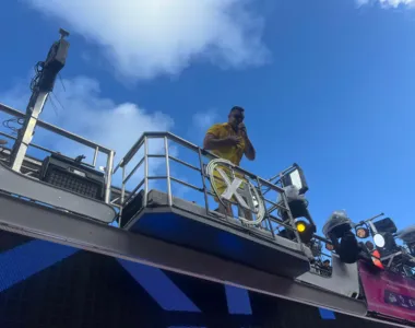 Xanddy comandou o bloco As Muquiranas por oito anos, ainda a frente do Harmonia do Samba, e se despediu em 2015