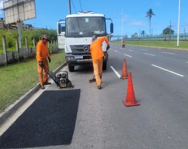 Serviços como Operação Tapa-Buracos envolveram mais de 120 mil toneladas de asfalto nas ruas de Salvador