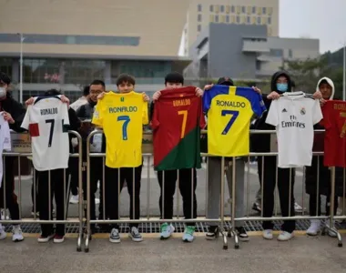 Milhares de fãs esperavam assistir Cristiano Ronaldo em campo