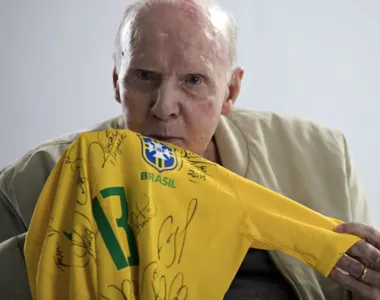 Zagallo foi homenageado por Bahia e Vitória