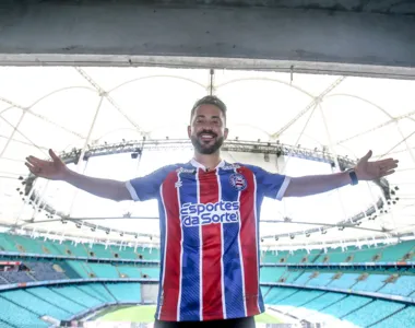 Everton Ribeiro é apresentado como novo reforço do Bahia