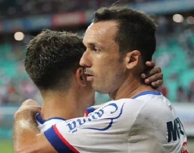 Jogador marcou dois gols pelo Esquadrão