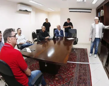 Dirigentes de Flamengo e Vasco ajudaram na escolha da arbitragem