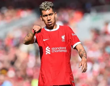 Roberto Firmino em sua última temporada com a camisa do Liverpool