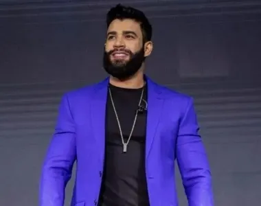 Gusttavo Lima tentou emplacar o Bloco do Embaixador no circuito Barra-Ondina