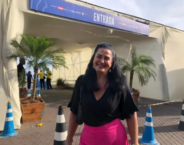 Eliana marcou presença no ensaio do É o Tchan