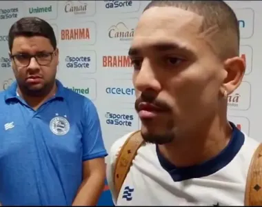 Gilberto cedei entrevista na zona-mista após o jogo