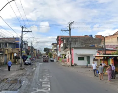 O corpo foi achado na rua Luiz Régis Pacheco