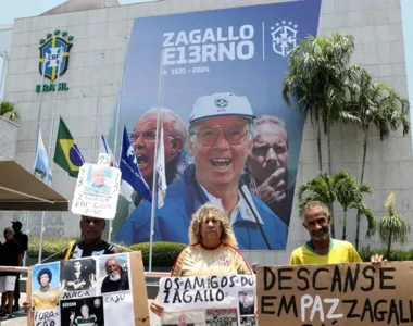 O velório do corpo do tetracampeão Zagallo ocorre na tarde deste domingo (7)