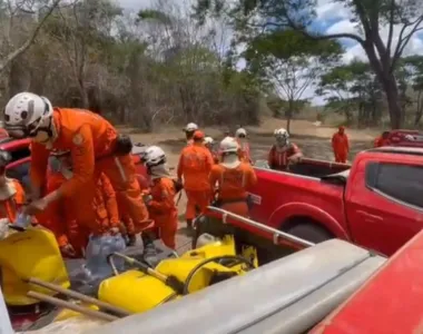Corpo de Bombeiros atua no combate aos incêndios florestais em Mundo Novo