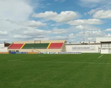 Estádio Adauto Moraes é o palco de Juazeirense e Bahia pelo Baianão