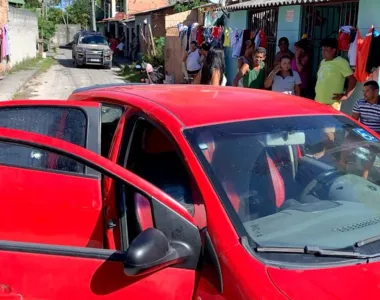 Irmãos de 28 anos foram mortos dentro de um carro