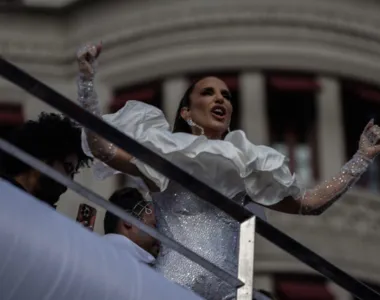 Ivete abriu o Carnaval 2024 ao lado do Bloco Ilê Aiyê, Carlinhos Brown e Baiana System