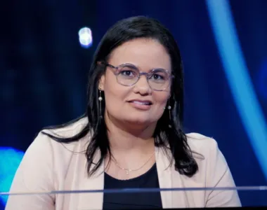 Jullie Dutra acertou a 'Pergunta do Milhão' e é a mais nova milionária do pedaço