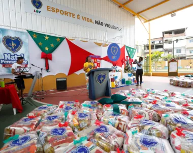 A festa, ocorrida na Cidade Baixa, teve ainda apresentações dos idosos e crianças atendidos