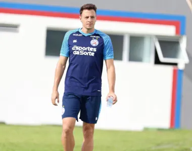 Arias pode estrear pelo Bahia nesta quarta-feira (7)