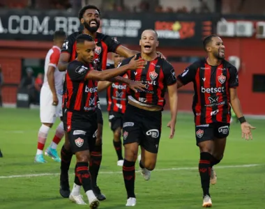 Caio Dantas fechou a goleada rubro-negra em Salvador