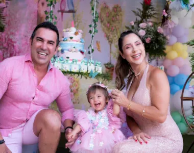 Luana Monalisa e  João Almeida comemoram 1 ano da filha Marthina