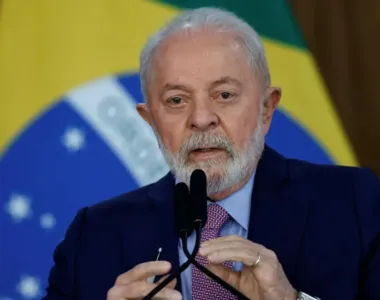 O presidente estava acompanhado pelo médico Roberto Kalil Filho