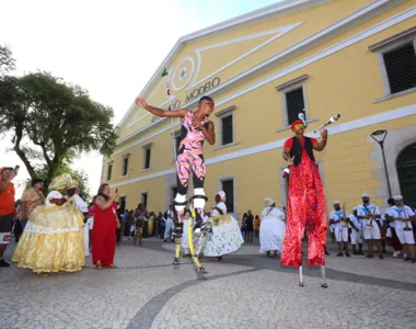 O Mercado Modelo foi reinaugurado nesta segunda-feira (18)