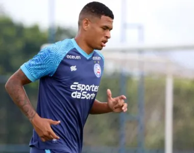 Diego Rosa em treino do Bahia