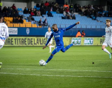 Troyes atualmente disputa a segunda divisão francesa