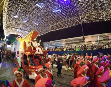 Desfile "As Folias de Papai Noel - Grande Cortejo" retorna ao Centro Histórico