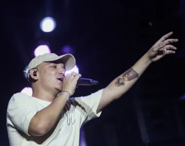 João Gomes durante Festival Virada Salvador