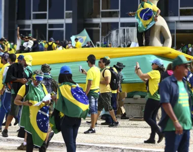 Senadores ficam na bronca com ato pela democracia