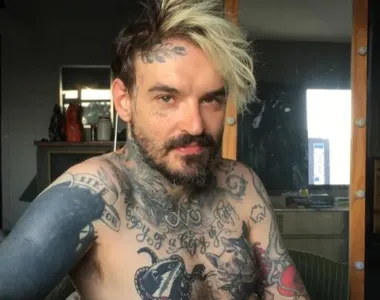 Youtuber foi homenageado por amigos e familiares